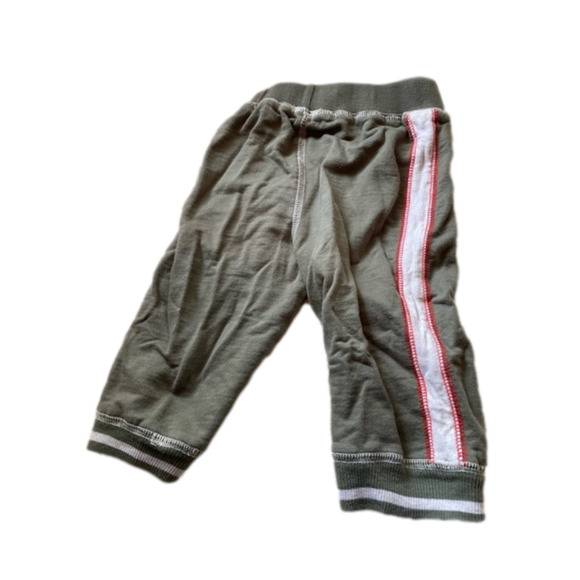 3/$20 George 6-9 month Green pants - Picture 2 of 3